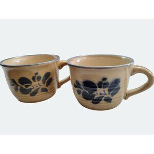 Vintage Set 2 Pfaltzgraff Folk Art Tan & Blue Coffee Cups Mug USA